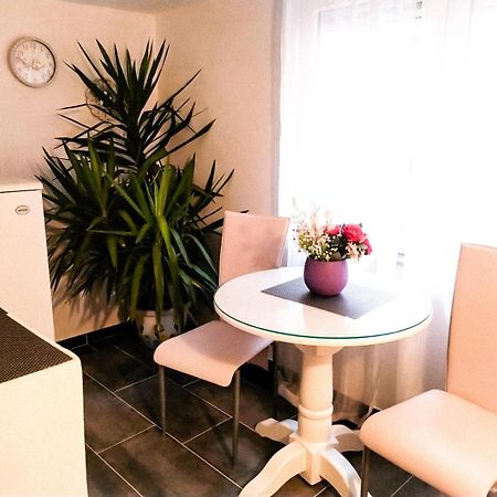 Apartman Andrea 4 Banja Luka Szoba fotó